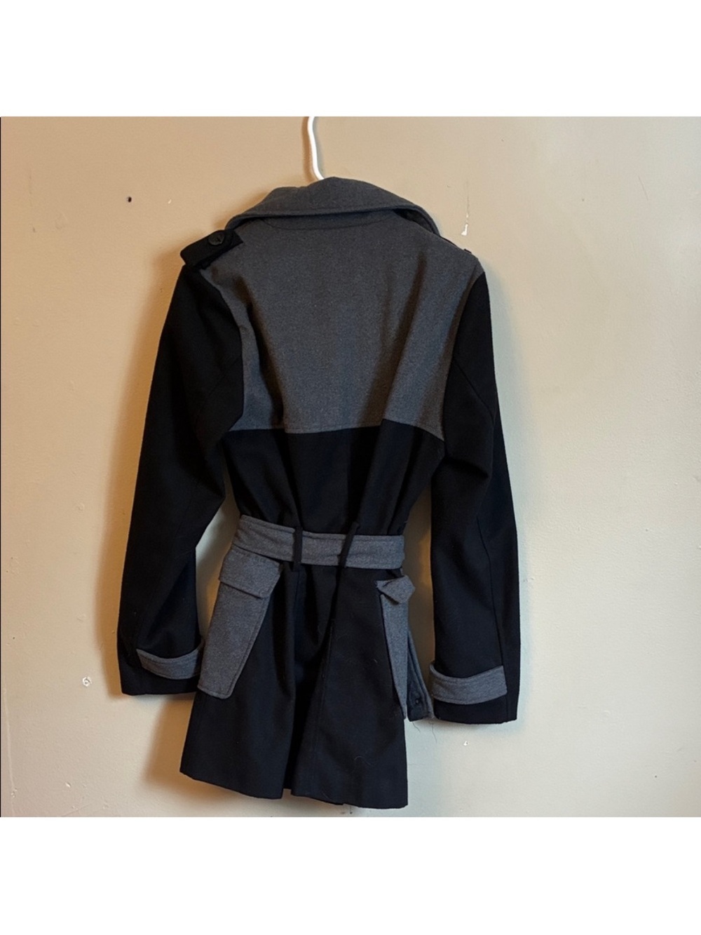 Yoki Black and Gray Two-Tone Belted Trench Coat - Picture 3 of 3